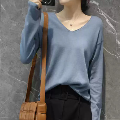 Essential V-neck Knit Long Sleeve Top