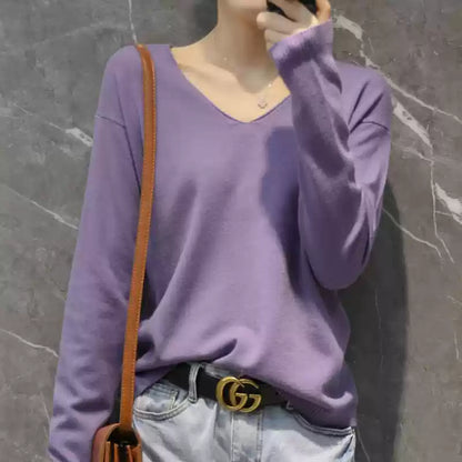 Essential V-neck Knit Long Sleeve Top